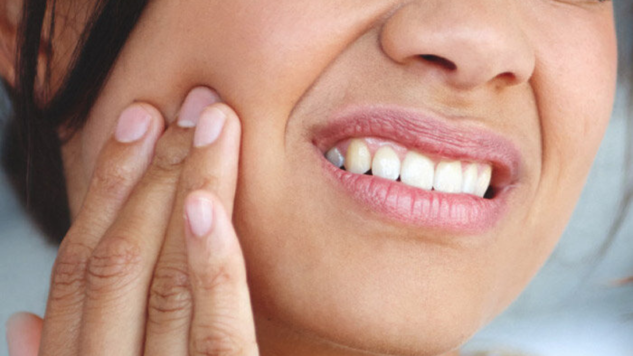 Understanding Tooth Sensitivity – Causes, Prevention & Treatment